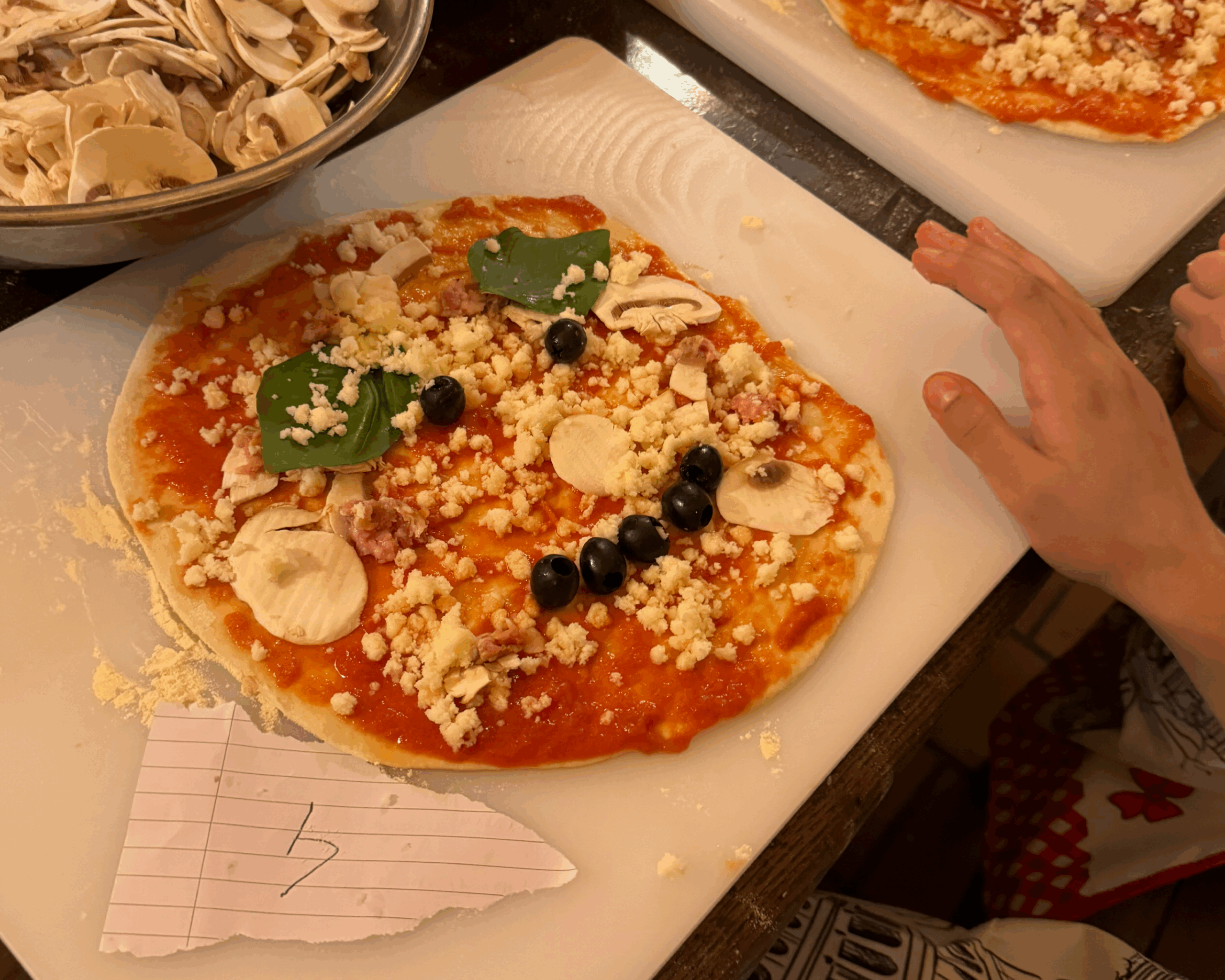 Pomysł na niebanalne przeżycie w Rzymie: robienie pizzy z Włochami!