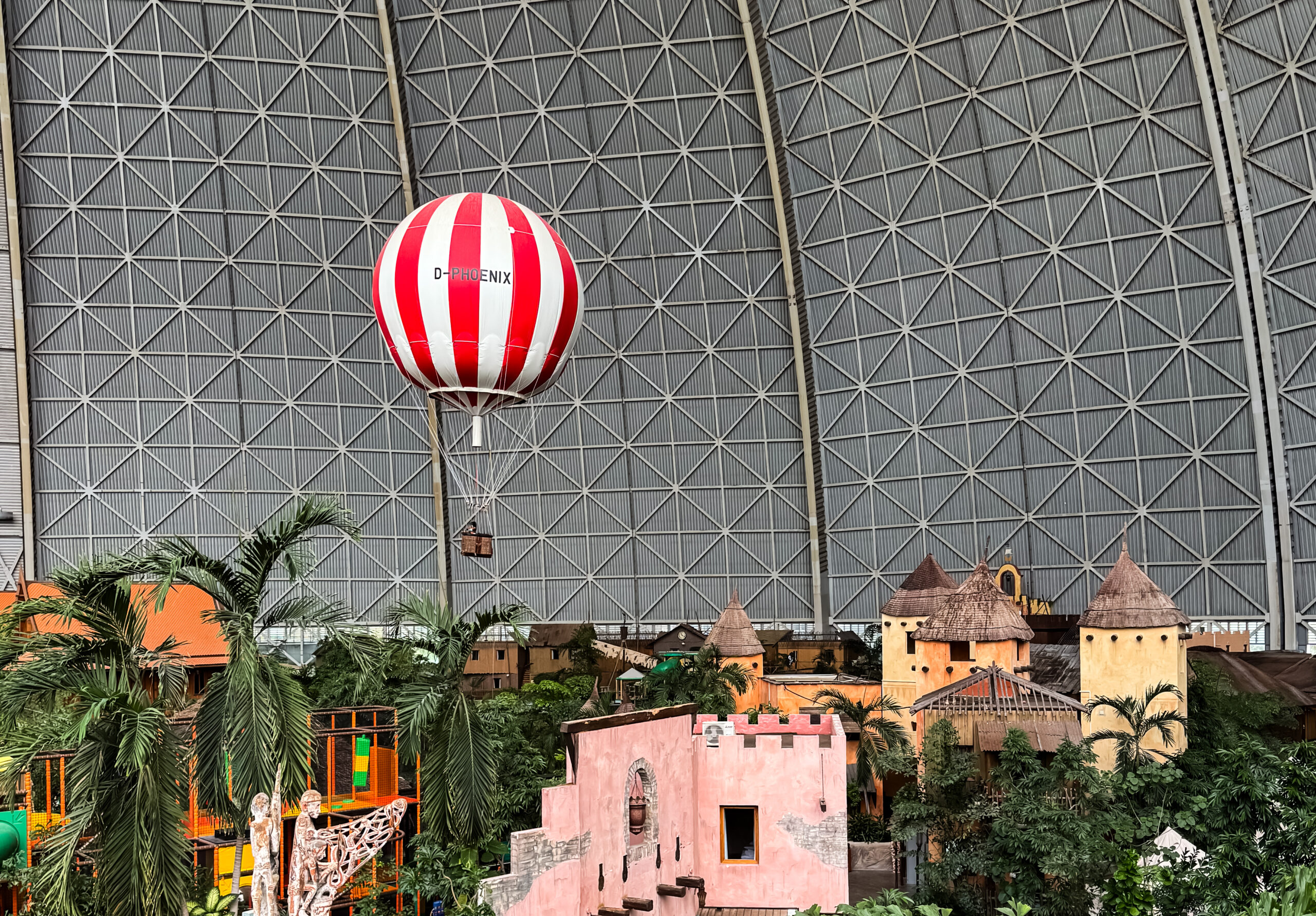 Tropical Islands – raj pod Berlinem. Czy warto?